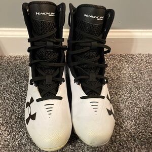 Under armor highlight select cleats